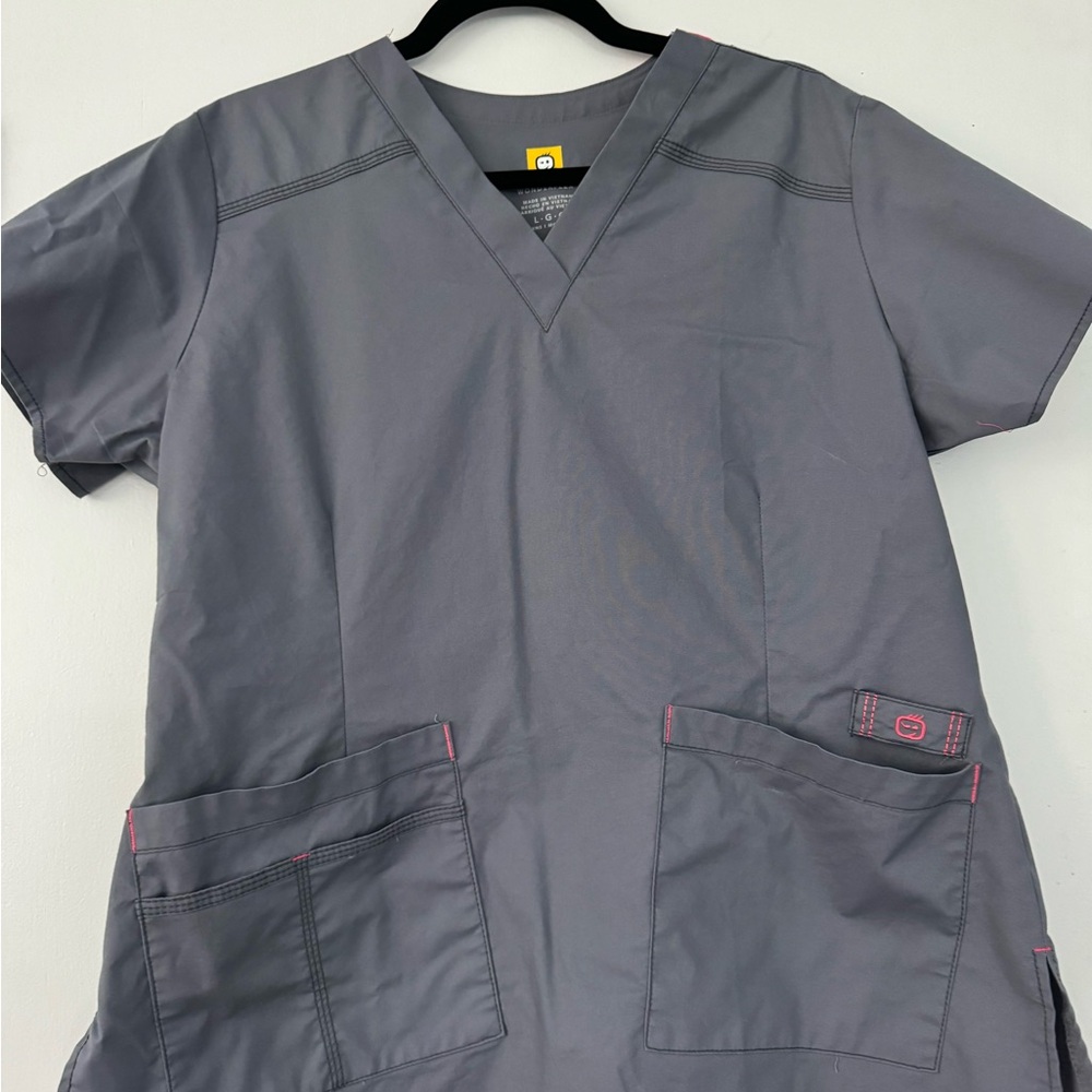 WonderWink L/LP scrub set